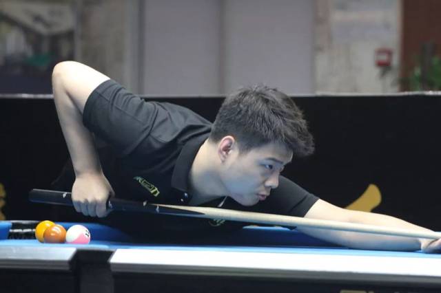 两队的临场 两队的临场